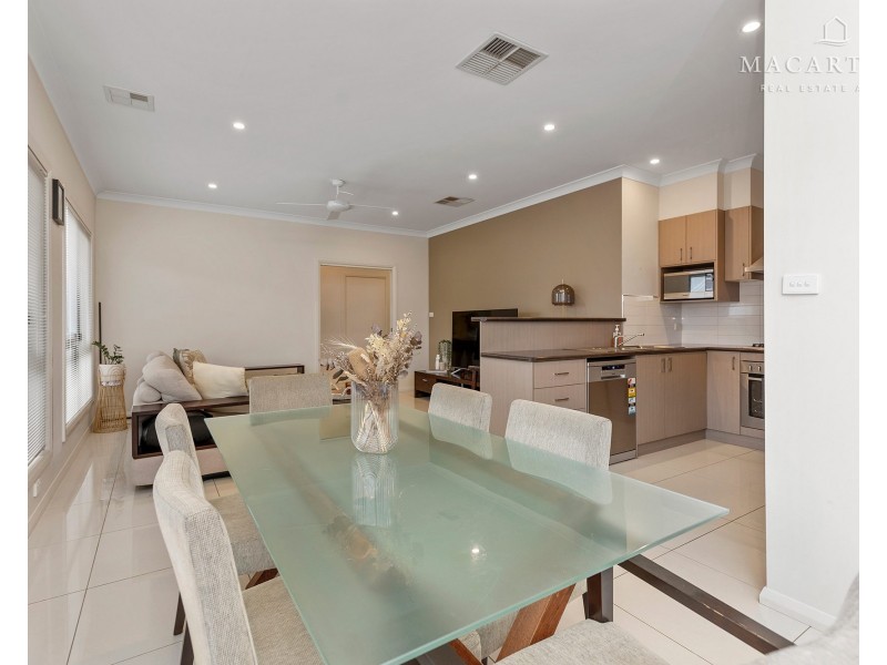 1/11 Birri Place, Glenfield Park NSW 2650