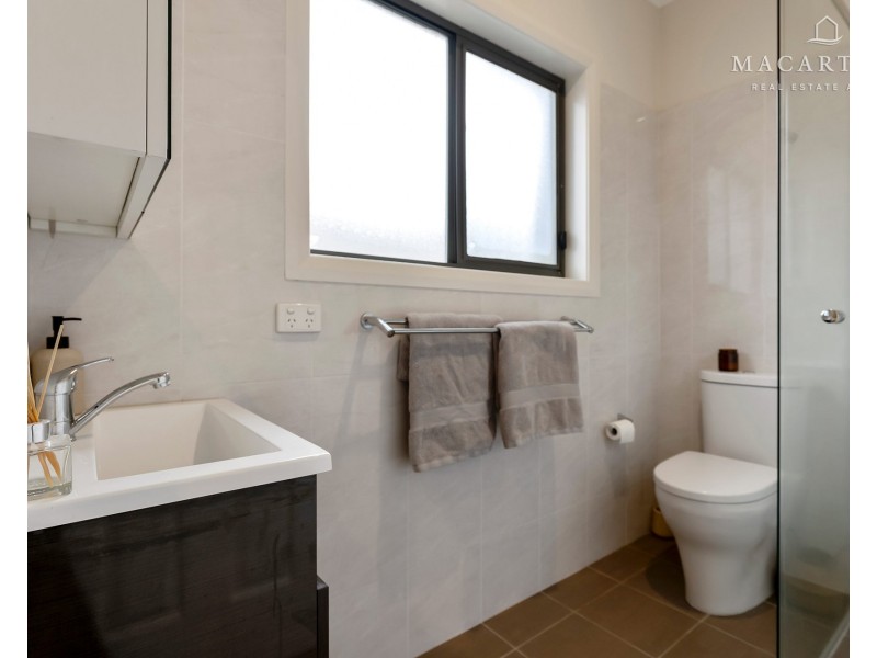 1/11 Birri Place, Glenfield Park NSW 2650