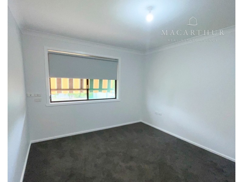 34 Main Street, Lake Albert NSW 2650