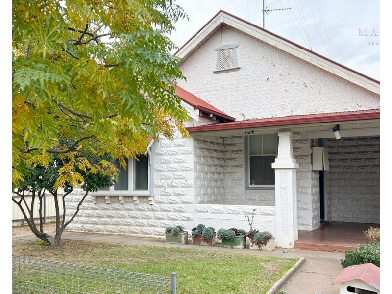 104 The Esplanade, Wagga Wagga NSW 2650