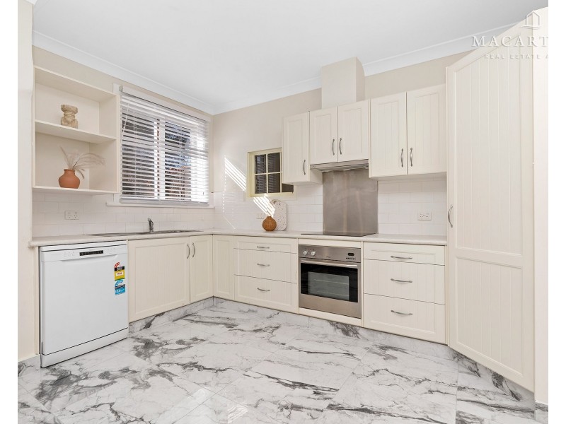 98 Crampton Street, Wagga Wagga NSW 2650