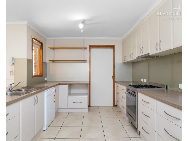 30 Kimberley Drive, Tatton NSW 2650