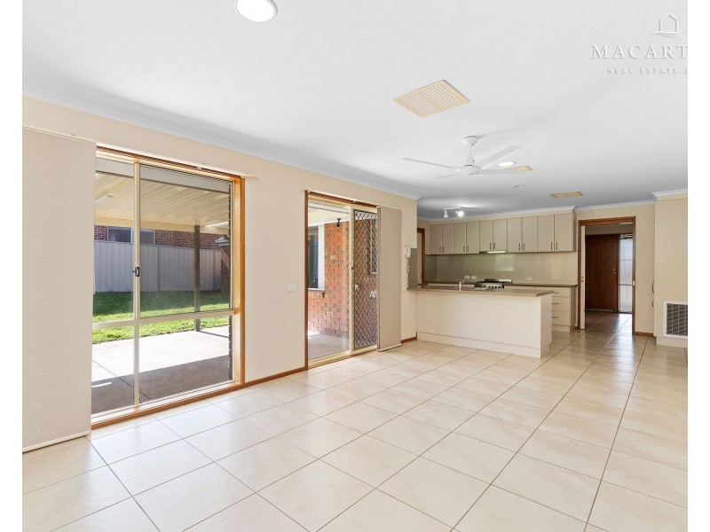 30 Kimberley Drive, Tatton NSW 2650
