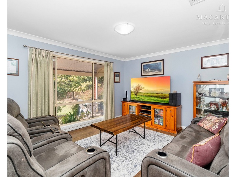 41-43 Wagga Wagga Street, Oura NSW 2650
