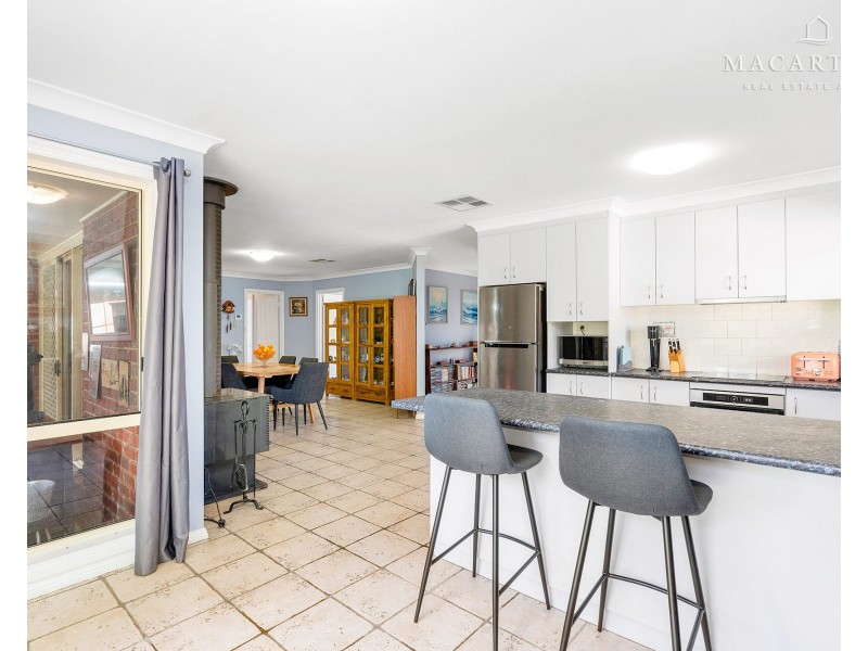 41-43 Wagga Wagga Street, Oura NSW 2650