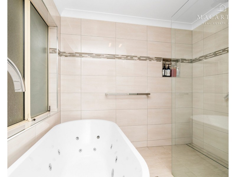 41-43 Wagga Wagga Street, Oura NSW 2650