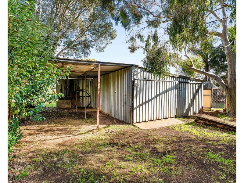 41-43 Wagga Wagga Street, Oura NSW 2650