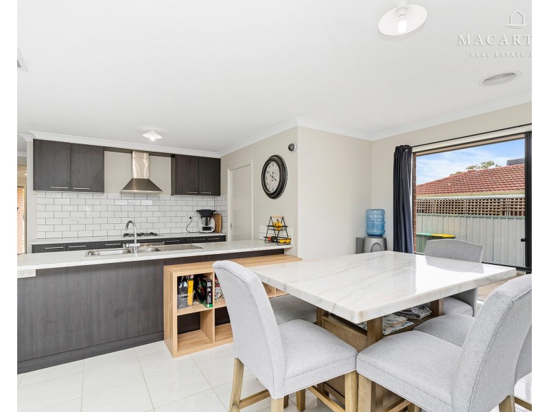 34 Dunn Avenue, Forest Hill NSW 2651