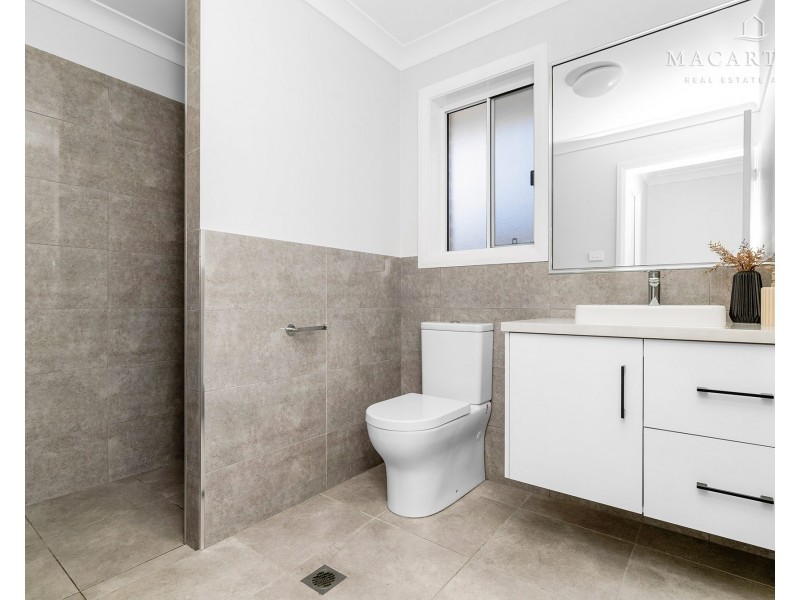 22 Ellerslie Street, Gobbagombalin NSW 2650