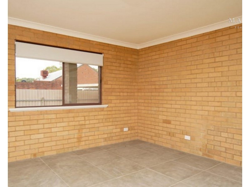 3/4 Rowe Street, Lake Albert NSW 2650