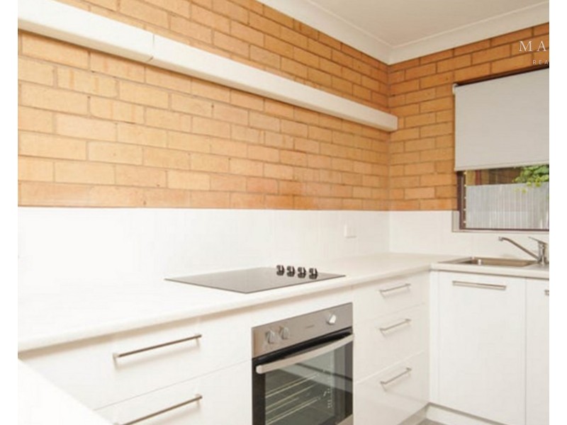 3/4 Rowe Street, Lake Albert NSW 2650