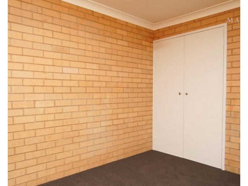 3/4 Rowe Street, Lake Albert NSW 2650