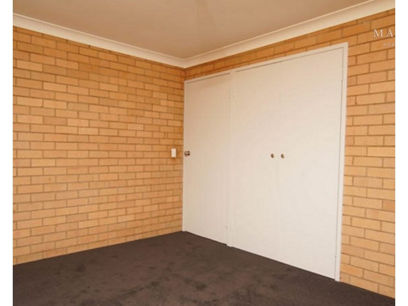 3/4 Rowe Street, Lake Albert NSW 2650