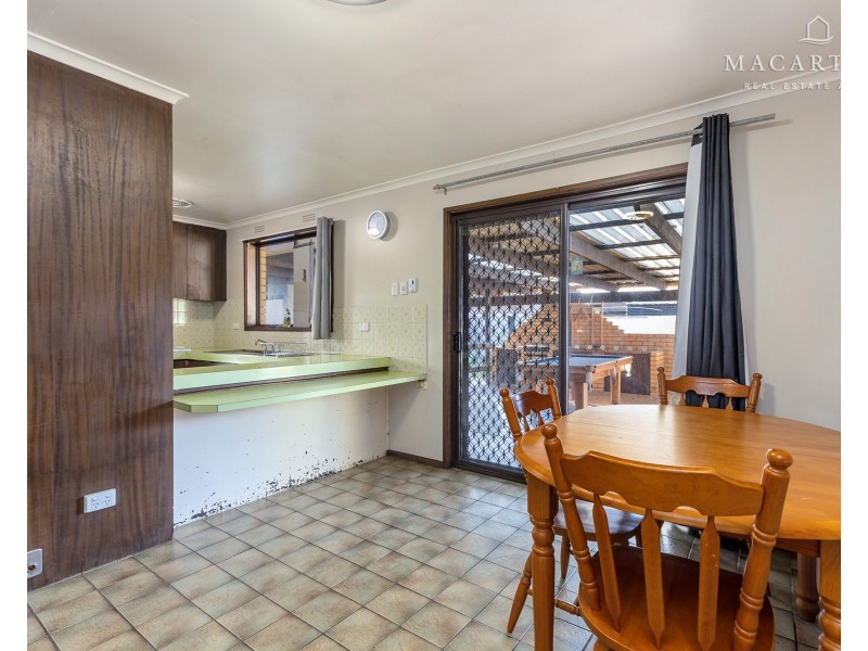 38 Gregory Crescent, Lake Albert NSW 2650