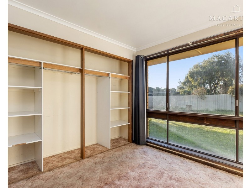 38 Gregory Crescent, Lake Albert NSW 2650