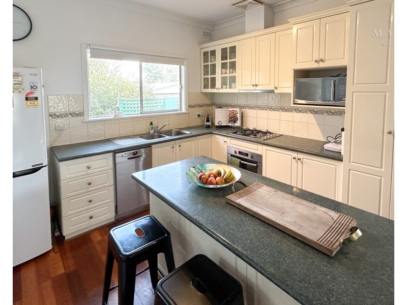 21 Cutler Avenue, Kooringal NSW 2650