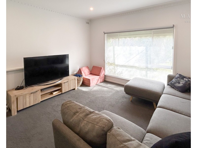 21 Cutler Avenue, Kooringal NSW 2650