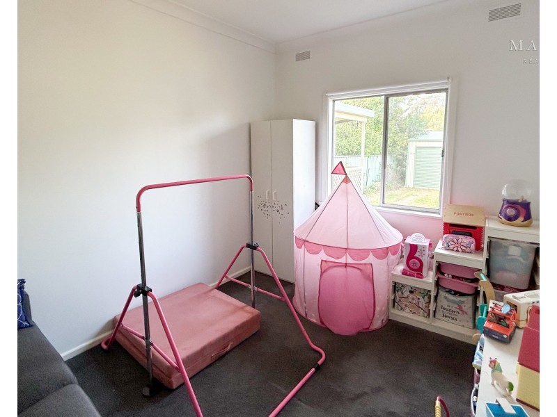 21 Cutler Avenue, Kooringal NSW 2650