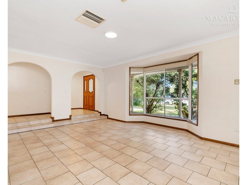 97 Dalkeith Avenue, Lake Albert NSW 2650