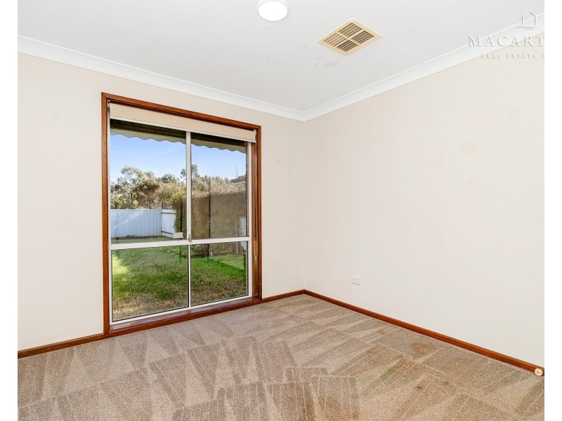 97 Dalkeith Avenue, Lake Albert NSW 2650