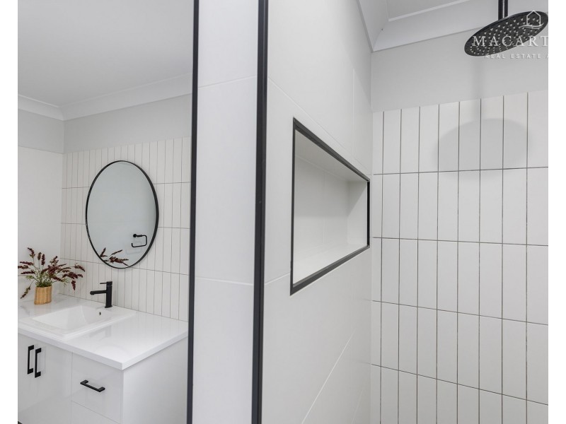 47 Cootamundra Boulevard, Gobbagombalin NSW 2650