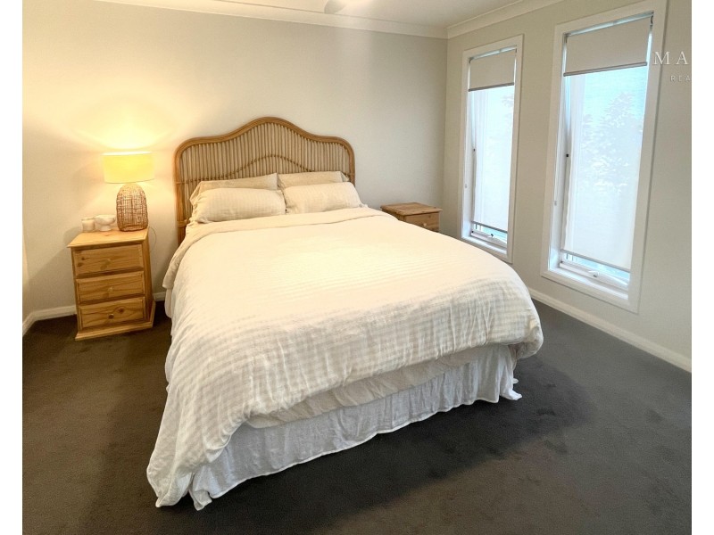 8 Jumbuck Drive, Gobbagombalin NSW 2650