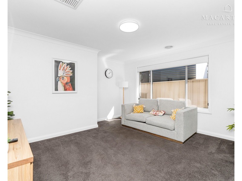 59 Muttama Parade, Gobbagombalin NSW 2650
