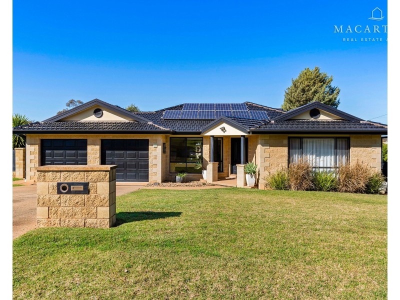 23 Kindra Crescent, Coolamon NSW 2701