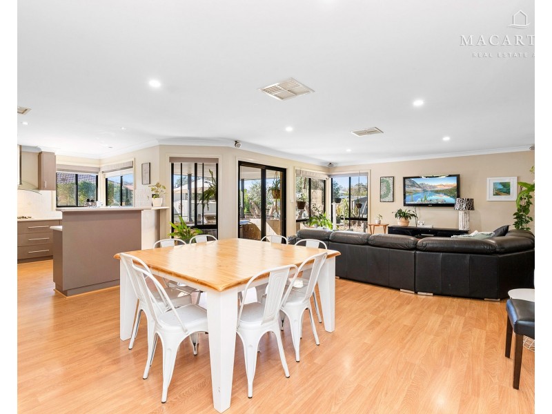 23 Kindra Crescent, Coolamon NSW 2701