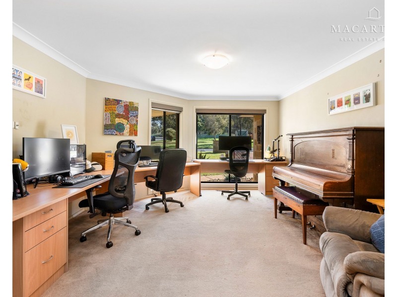 23 Kindra Crescent, Coolamon NSW 2701