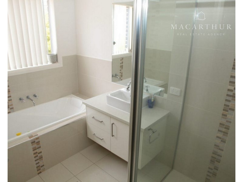 3/15 Murndal Place, Bourkelands NSW 2650