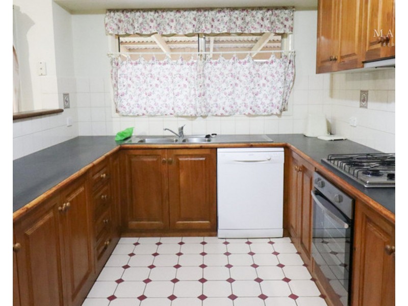 35 Lansdowne Avenue, Lake Albert NSW 2650