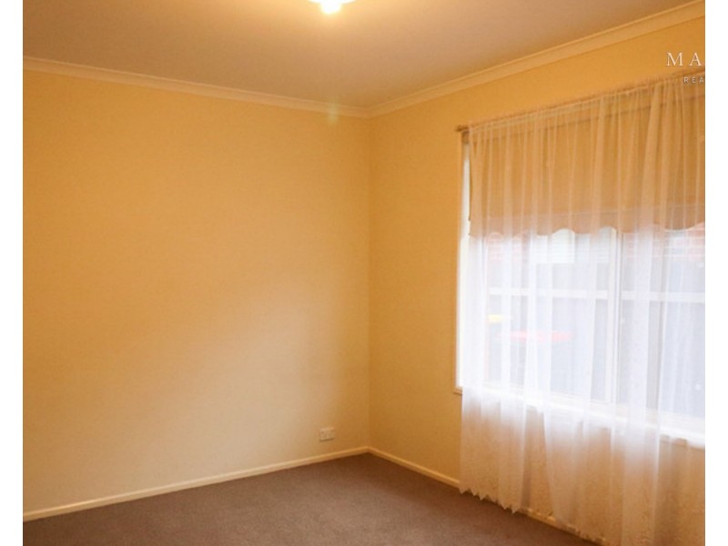 35 Lansdowne Avenue, Lake Albert NSW 2650