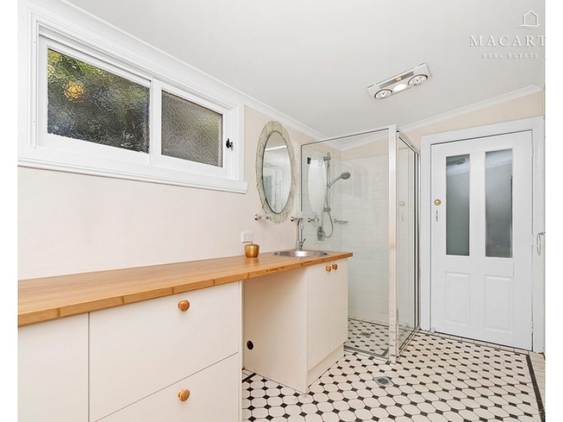 98 Crampton Street, Wagga Wagga NSW 2650