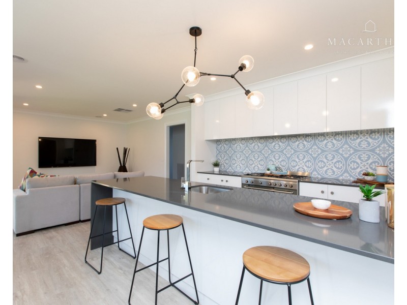 49 Paradise Drive, Gobbagombalin NSW 2650