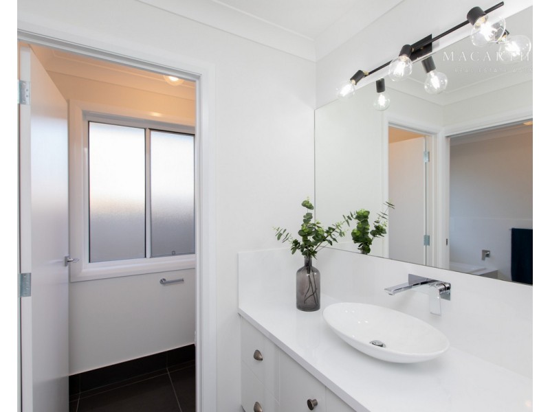 49 Paradise Drive, Gobbagombalin NSW 2650