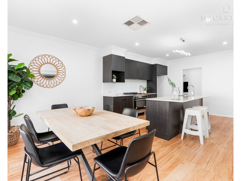 15 Exford Loop, Bourkelands NSW 2650