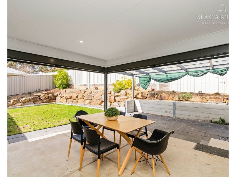 15 Exford Loop, Bourkelands NSW 2650