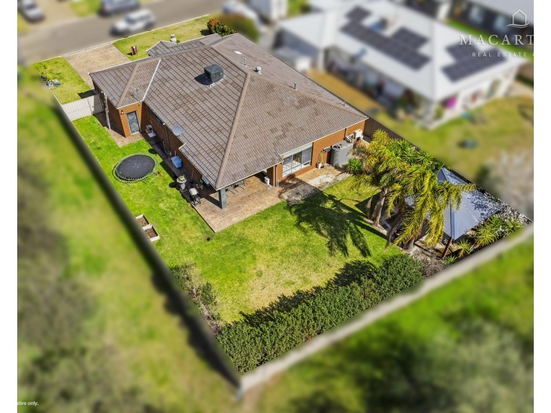 7 Breasley Crescent, Boorooma NSW 2650