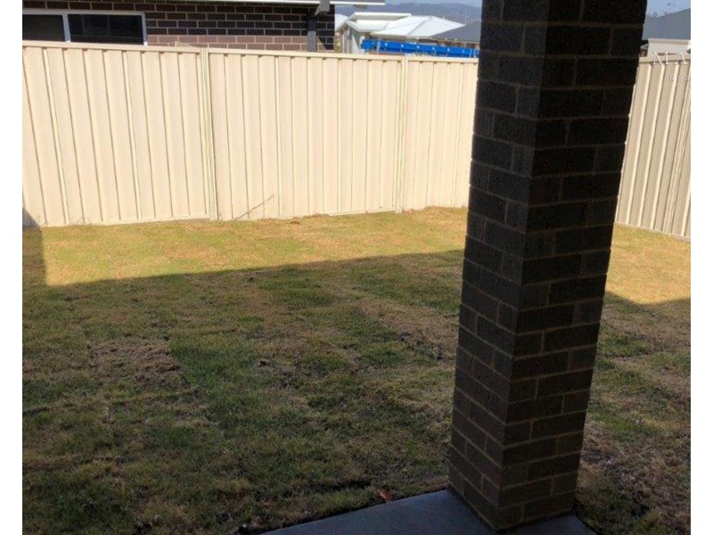5A Hazelwood Drive, Forest Hill NSW 2651