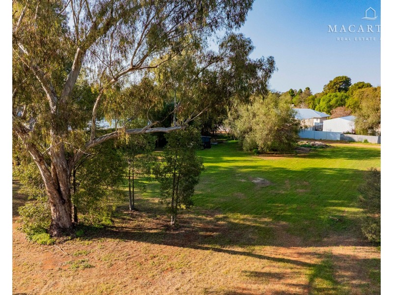 31 Cave Street, Ganmain NSW 2702