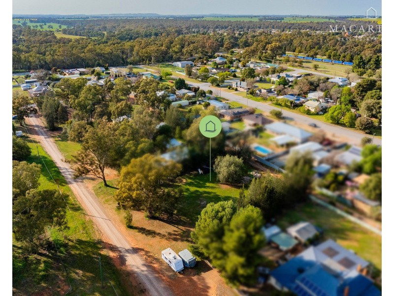 31 Cave Street, Ganmain NSW 2702