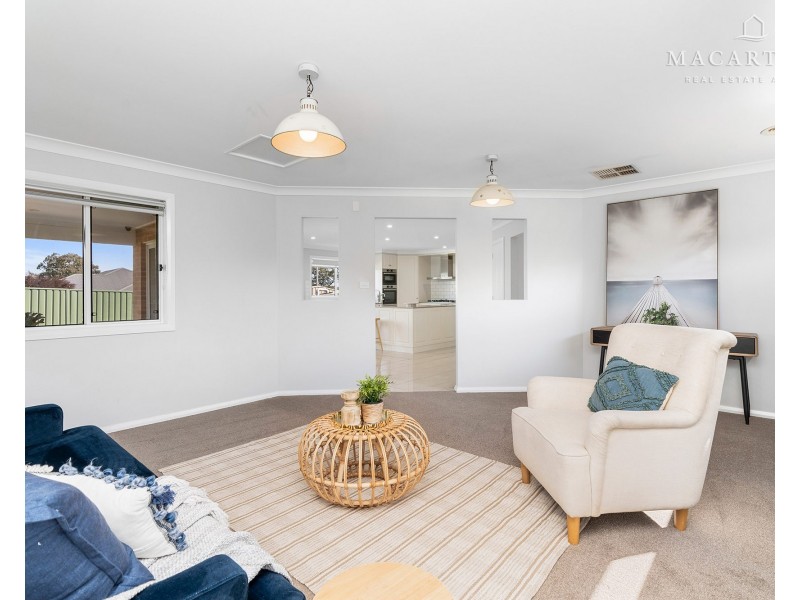 2 Wollemi Street, Forest Hill NSW 2651