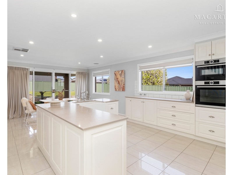 2 Wollemi Street, Forest Hill NSW 2651