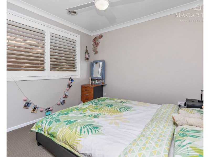 8 Marylands Way, Bourkelands NSW 2650