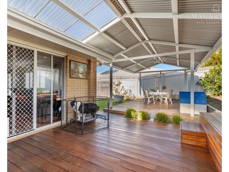 8 Marylands Way, Bourkelands NSW 2650