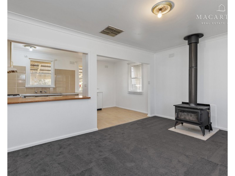 46 McKell Avenue, Mount Austin NSW 2650