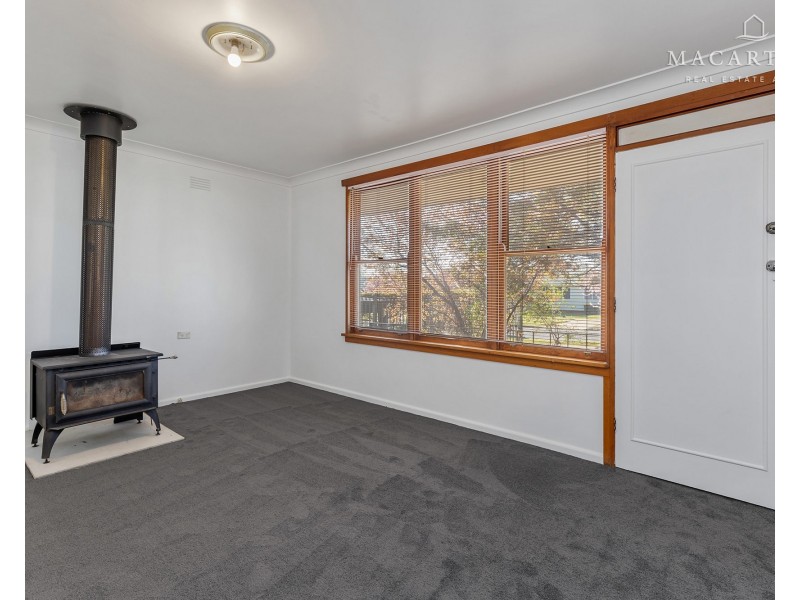 46 McKell Avenue, Mount Austin NSW 2650