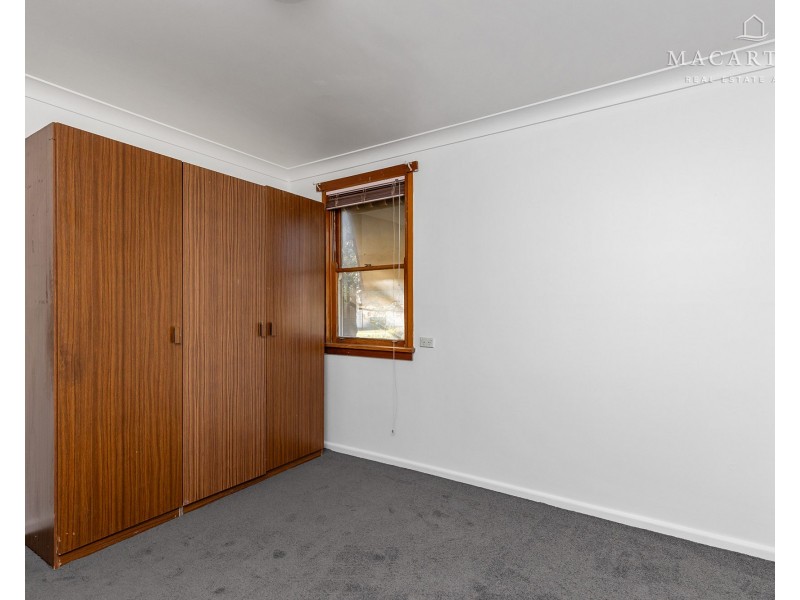 46 McKell Avenue, Mount Austin NSW 2650