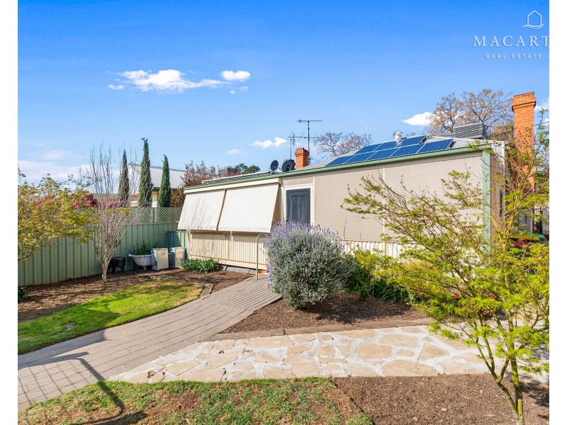 22 Kildare Street, Turvey Park NSW 2650